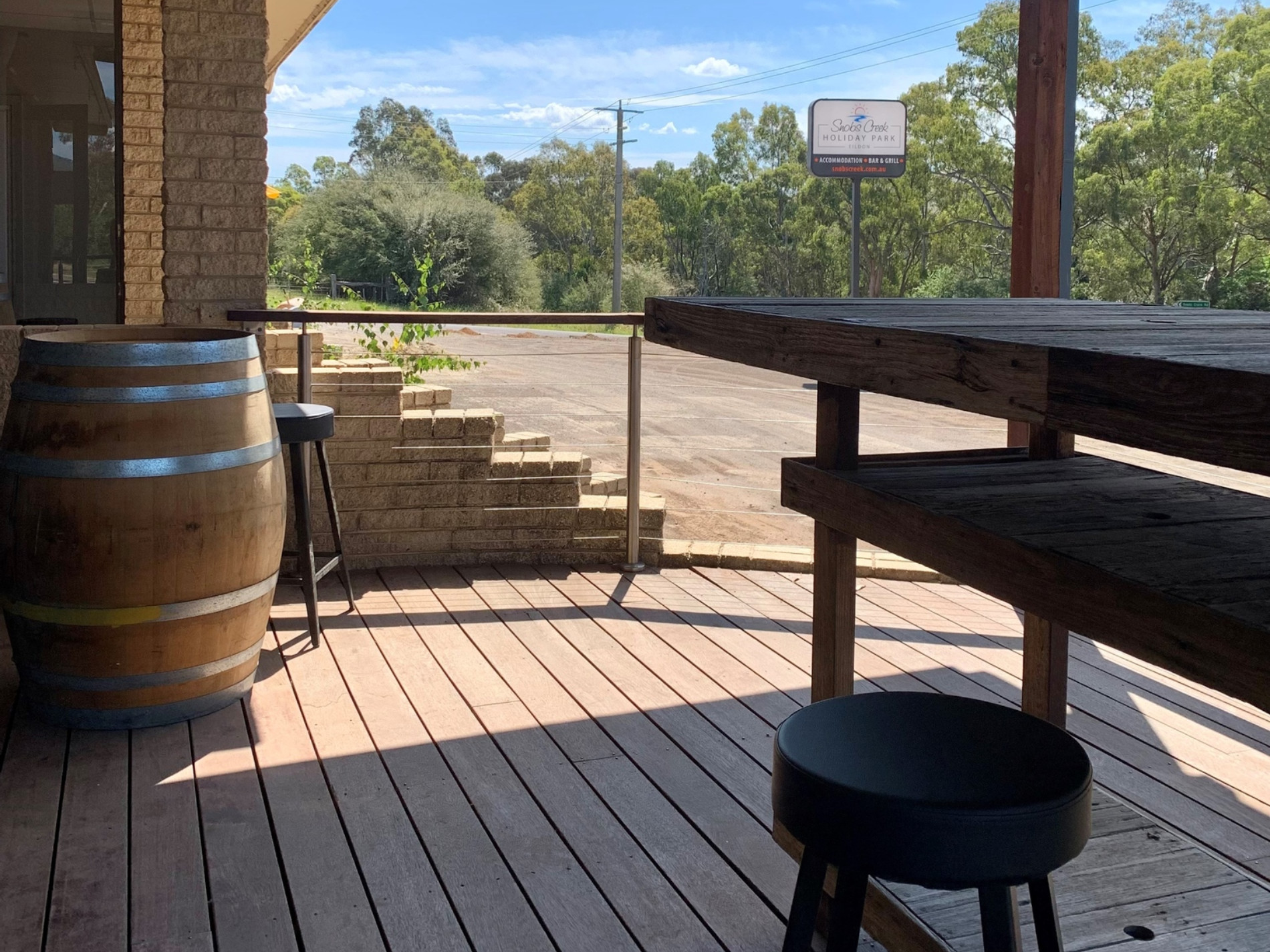 Snobs Creek Holiday Park Bar 03 Snobs Creek Holiday Park Bar 03