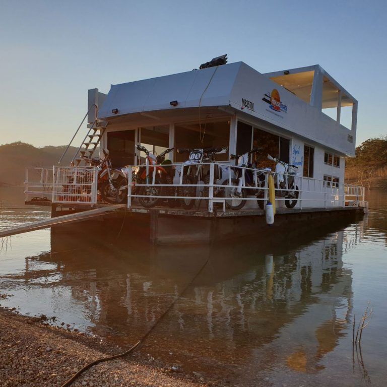 Lake Eildon Houseboats Snobs Creek